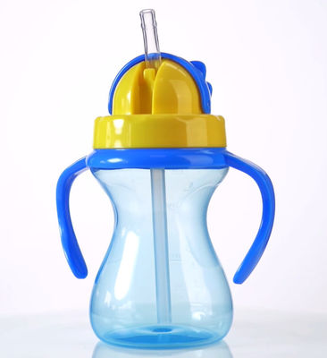 La baisse rendent des enfants résistants de 9oz 290ml que le bébé a pesé Straw Cup