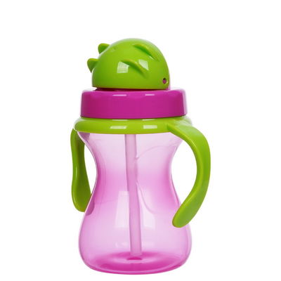 Le double bébé libre des poignées BPA 6oz 190ml a pesé Straw Cup
