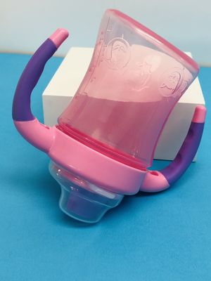 Tasse de Sippy de bébé de 7 onces