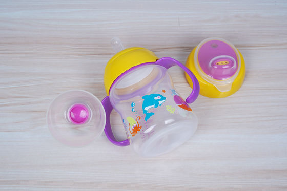 2 dans 1 mois libre de l'aspiration BPA de mamelon 6 tasse de Sippy de bébé de 6 onces