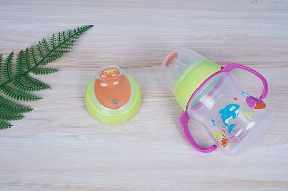 2 dans 1 mois libre de l'aspiration BPA de mamelon 6 tasse de Sippy de bébé de 6 onces