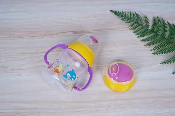 2 dans 1 mois libre de l'aspiration BPA de mamelon 6 tasse de Sippy de bébé de 6 onces