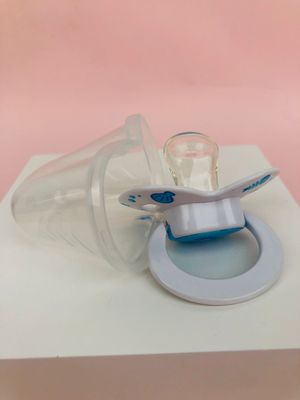 Bébé liquide Soother de silicone d'ABS de BSCI avec la couverture “